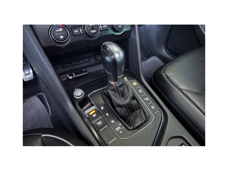 VOLKSWAGEN d'occasion TIGUAN 2.0 TDI 150 4X2 DSG PH2 de 2018 Aix Les
