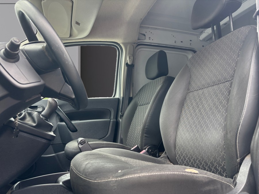 RENAULT d'occasion KANGOO II 1.5 DCI 75 EXPRESS GENERIQUE de 2013