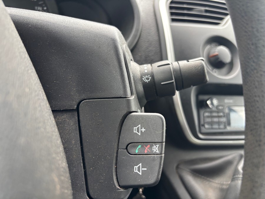 RENAULT d'occasion KANGOO II 1.5 DCI 75 EXPRESS GENERIQUE de 2013
