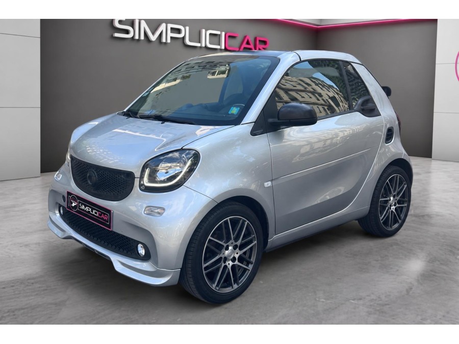 SMART d'occasion FORTWO DECAPOTABLE 0.9 109 BRABUS de 2017 Paris 17