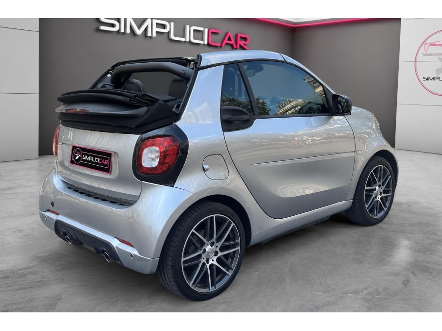 SMART d'occasion FORTWO DECAPOTABLE 0.9 109 BRABUS de 2017 Paris 17