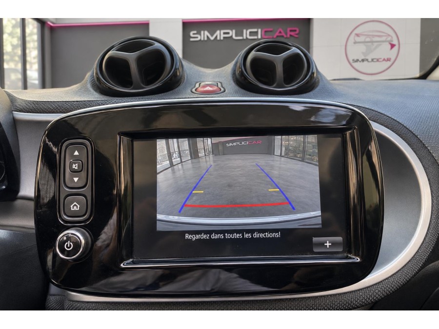 SMART d'occasion FORTWO DECAPOTABLE 0.9 109 BRABUS de 2017 Paris 17