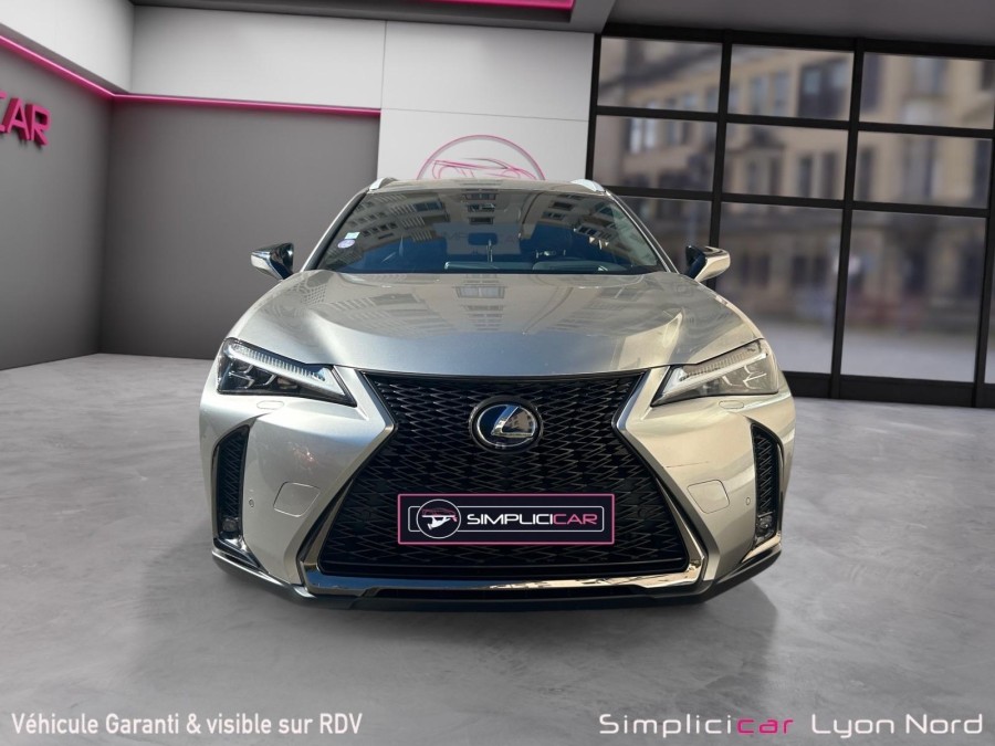 LEXUS d'occasion UX250H 2 HYBRIDE 2WD de 2019 Nord Isère (38)﻿