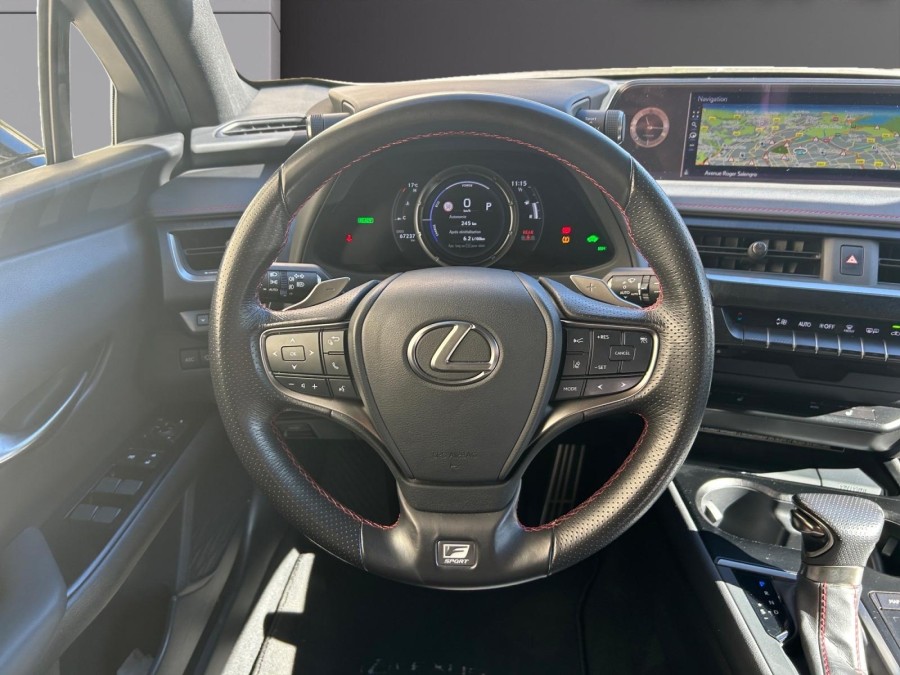 LEXUS d'occasion UX250H 2 HYBRIDE 2WD de 2019 Nord Isère (38)﻿
