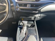 LEXUS d'occasion UX250H 2 HYBRIDE 2WD de 2019 Nord Isère (38)﻿
