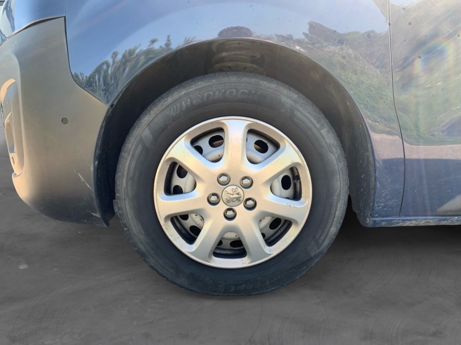 PEUGEOT d'occasion EXPERT FOURGON LONG 2.0 BLUE HDI 180 PREMIUM PACK