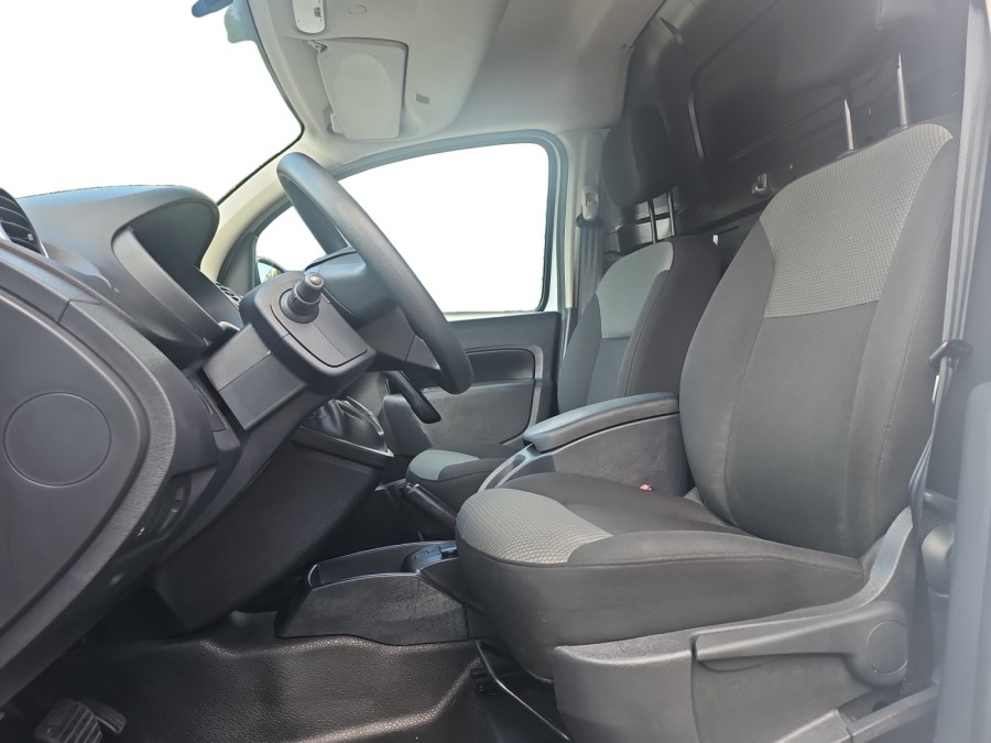 RENAULT d'occasion KANGOO ZE GENERIQUE de 2019 Orgeval Verneuil (78)﻿