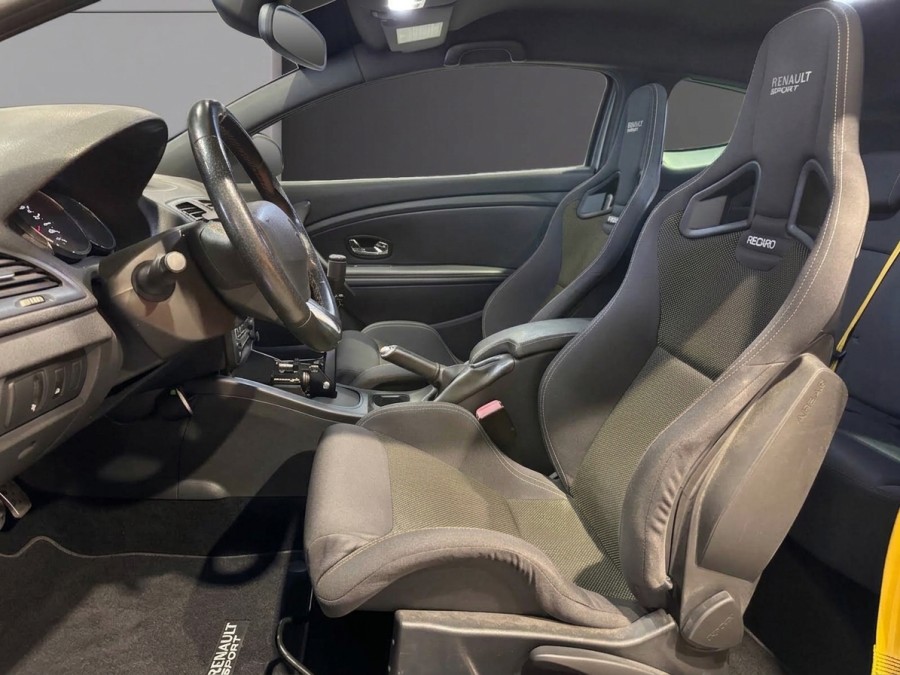 RENAULT d'occasion MEGANE III 2 16V 250 RENAULT SPORT COUPE de 2011