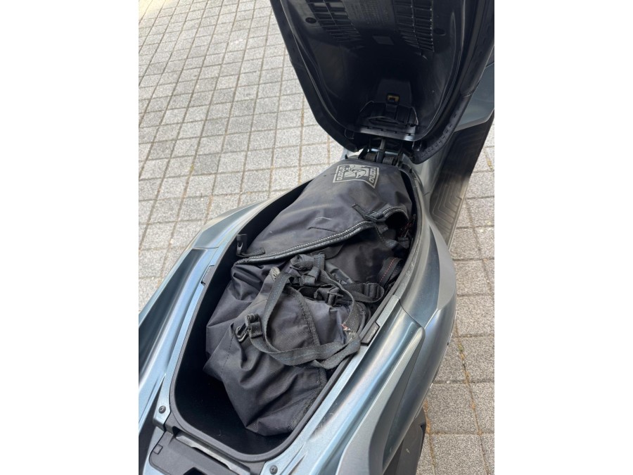 HONDA d'occasion WW125A HONDA WW125A PCX de 2022 Montreuil (93)﻿