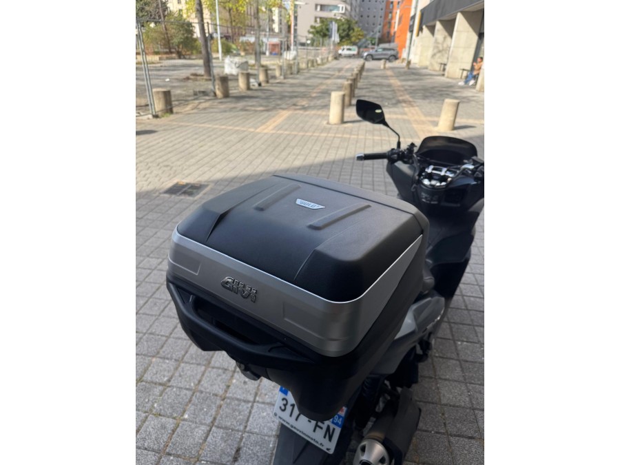 HONDA d'occasion WW125A HONDA WW125A PCX de 2022 Montreuil (93)﻿