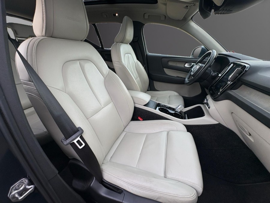 VOLVO d'occasion XC40 D4 AdBlue AWD 190ch Inscription Luxe Geartronic