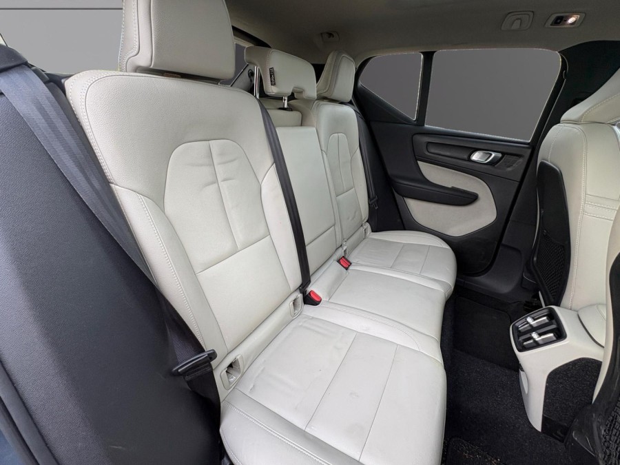 VOLVO d'occasion XC40 D4 AdBlue AWD 190ch Inscription Luxe Geartronic
