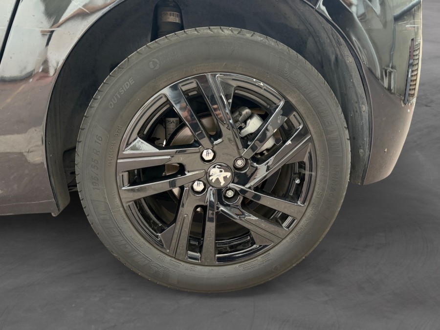 PEUGEOT d'occasion 208 II 1.2 PURETECH 100 ACTIVE EAT AUTO de 2020 Le