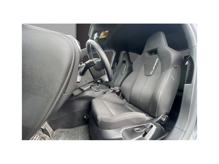 SEAT d'occasion LEON 2.0 TSI 240ch Cupra de 2011 Champigny sur Marne