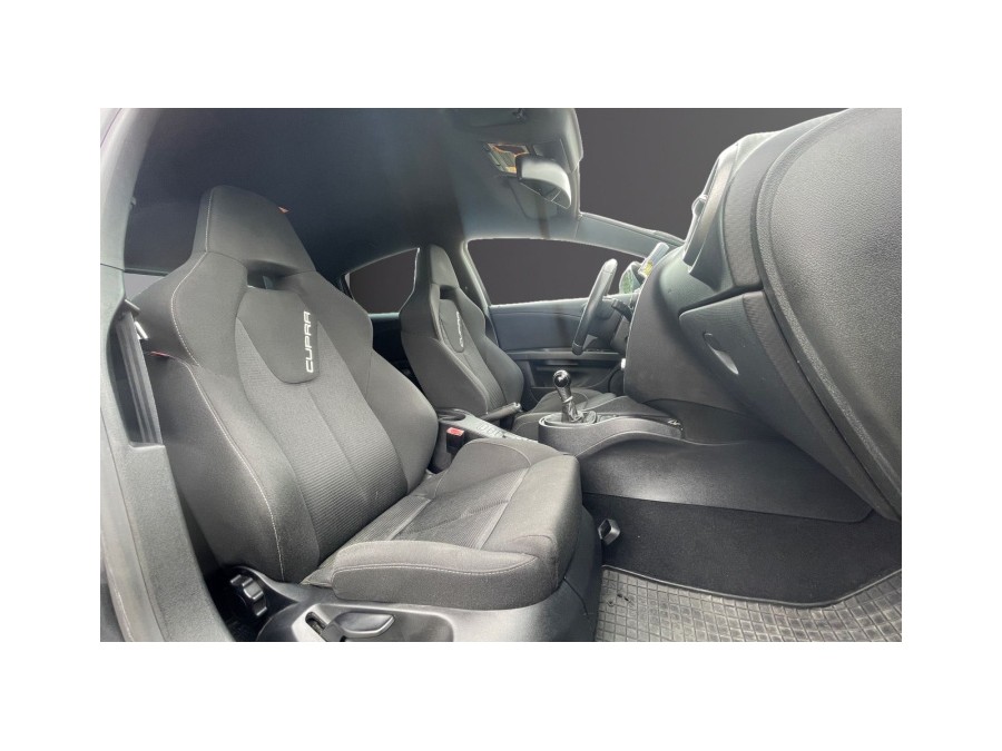 SEAT d'occasion LEON 2.0 TSI 240ch Cupra de 2011 Champigny sur Marne