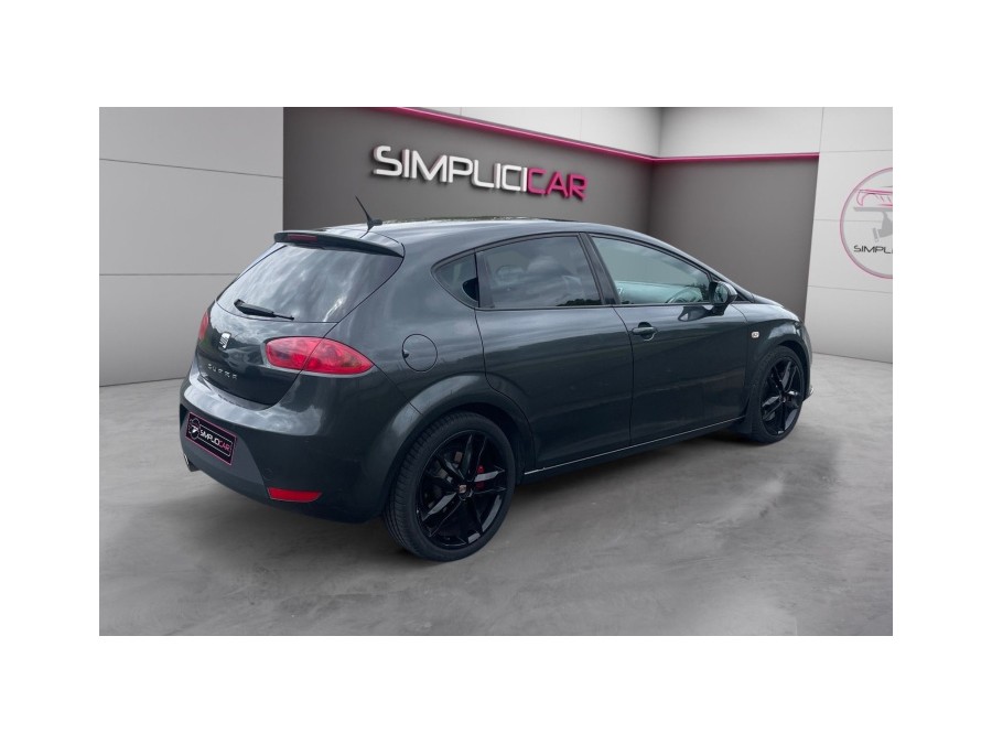 SEAT d'occasion LEON 2.0 TSI 240ch Cupra de 2011 Champigny sur Marne