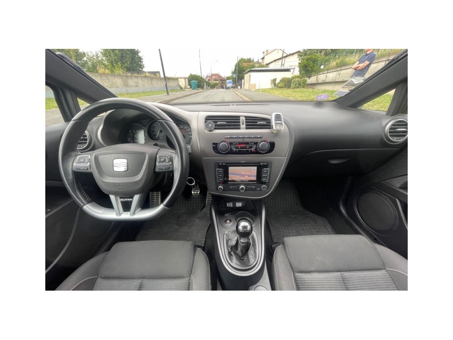 SEAT d'occasion LEON 2.0 TSI 240ch Cupra de 2011 Champigny sur Marne