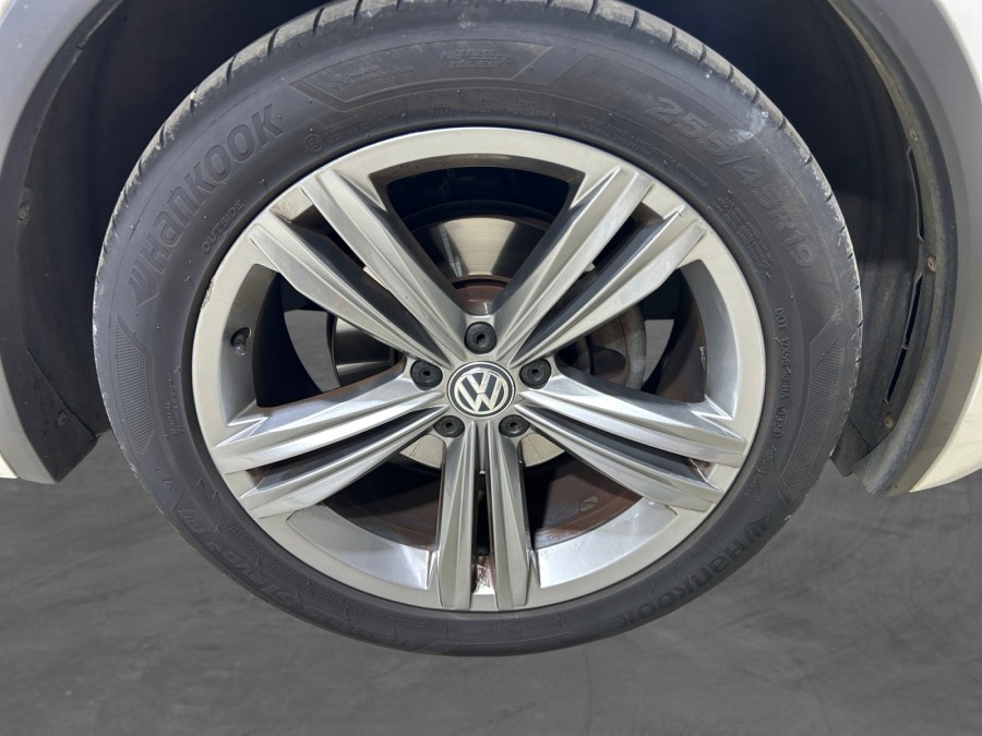 VOLKSWAGEN d'occasion TIGUAN 2.0 TDI 150 4X2 DSG PH2 de 2017 Tours