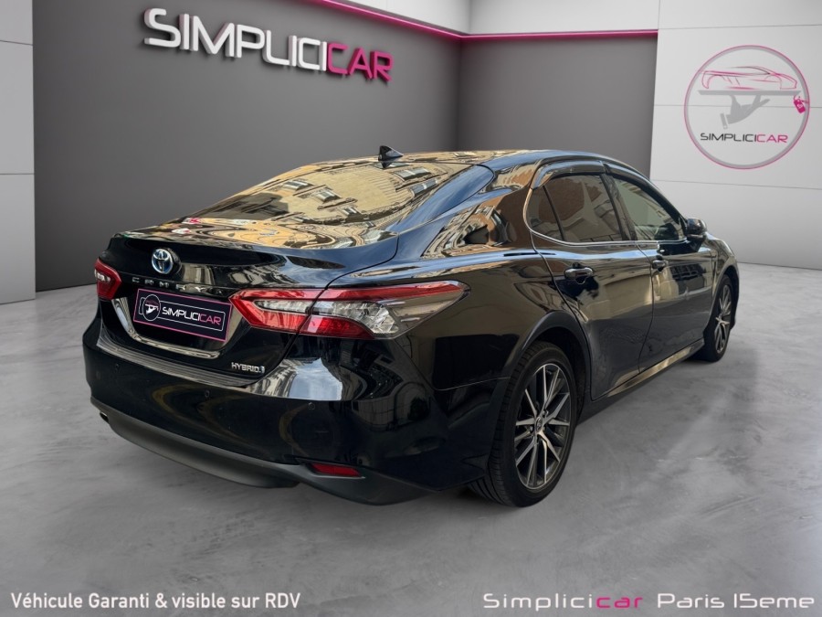 TOYOTA d'occasion CAMRY 2.5 HYBRIDE DESIGN de 2024 Paris 15 (75)﻿