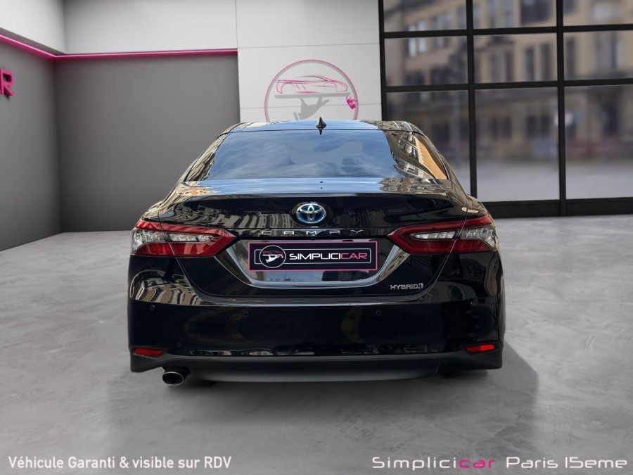 TOYOTA d'occasion CAMRY 2.5 HYBRIDE DESIGN de 2024 Paris 15 (75)﻿