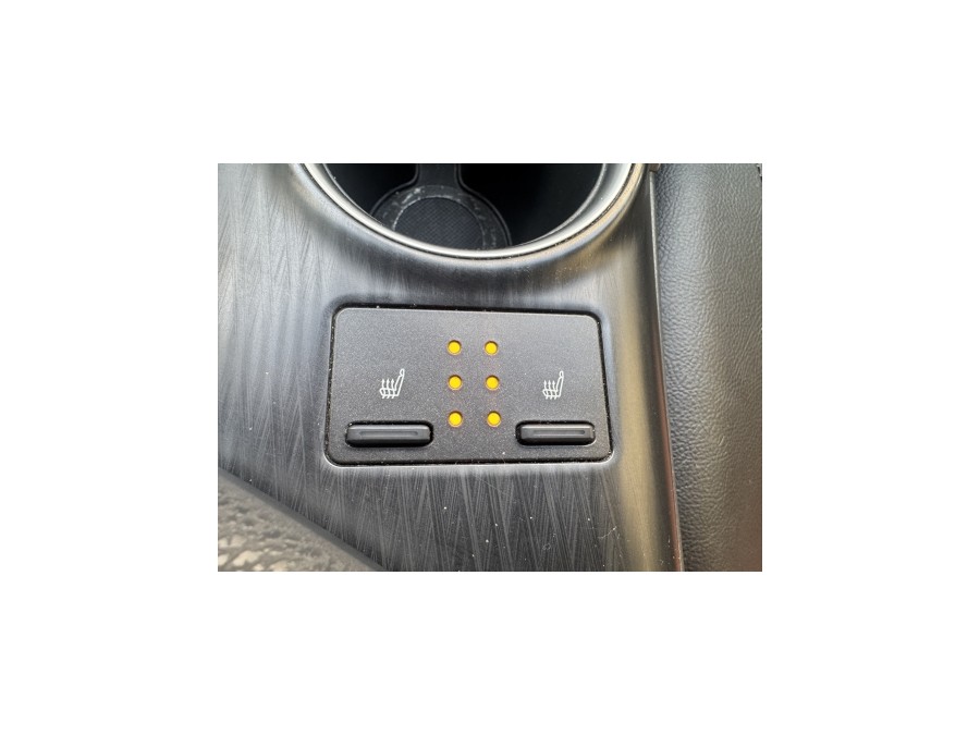 TOYOTA d'occasion CAMRY 2.5 HYBRIDE DESIGN de 2024 Paris 15 (75)﻿