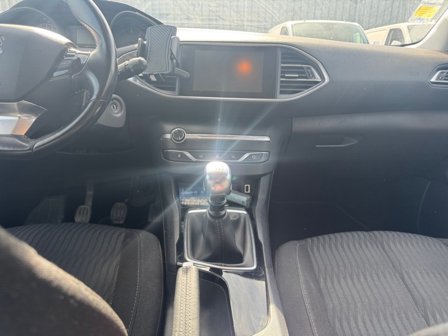 PEUGEOT d'occasion 308 II 1.6 BLUE HDI 120 SW BUSINESS de 2015 Beaune