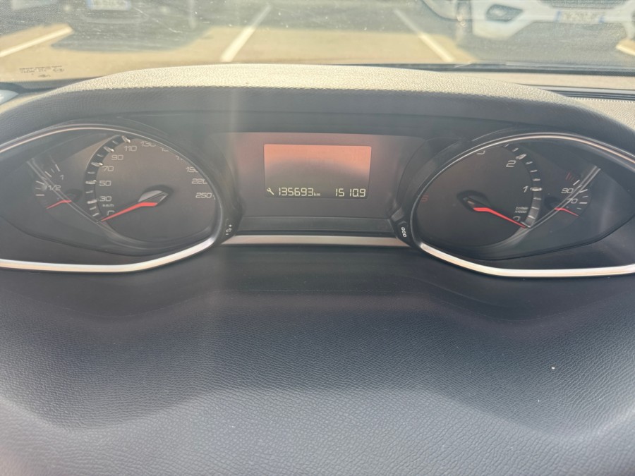 PEUGEOT d'occasion 308 II 1.6 BLUE HDI 120 SW BUSINESS de 2015 Beaune
