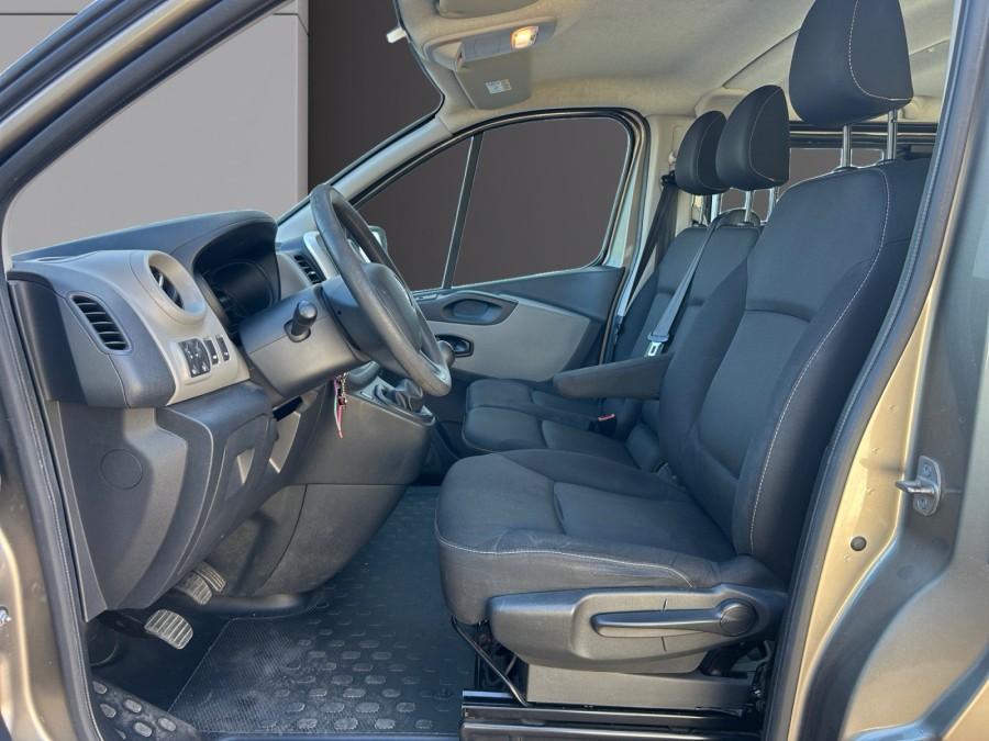 RENAULT d'occasion TRAFIC COMBI 1.6 DCI 120 LIFE L1 de 2014 Tours