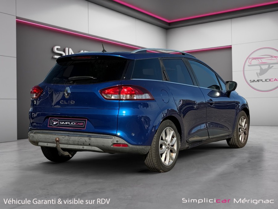 RENAULT d'occasion CLIO IV ESTATE 1.5 DCI 110 INTENS de 2017 Mérignac