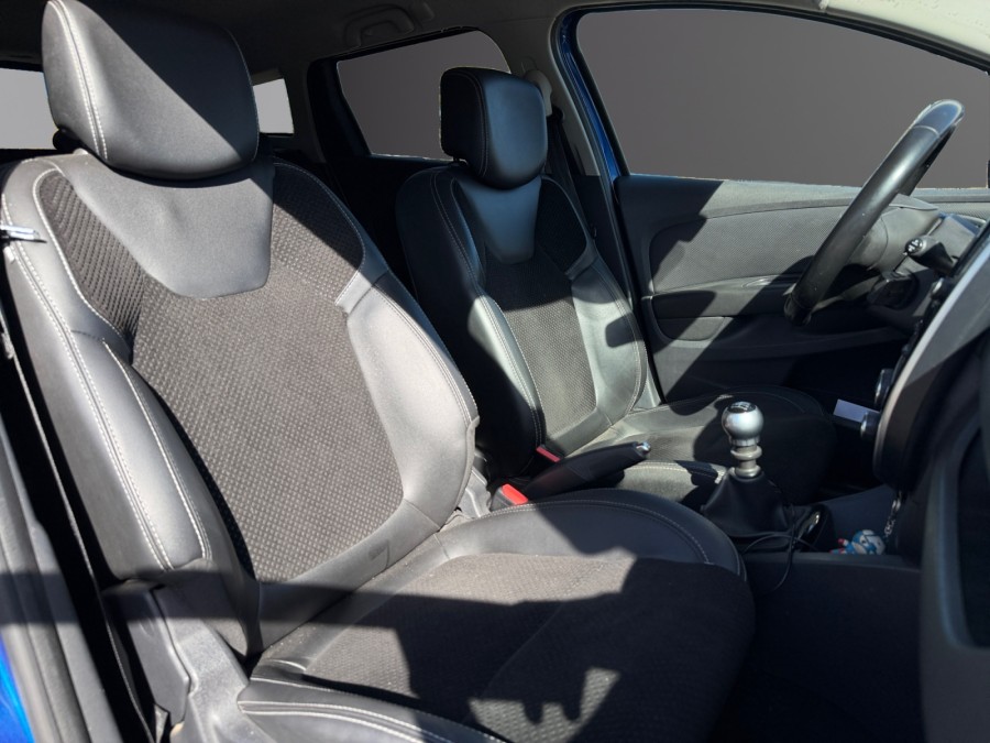 RENAULT d'occasion CLIO IV ESTATE 1.5 DCI 110 INTENS de 2017 Mérignac