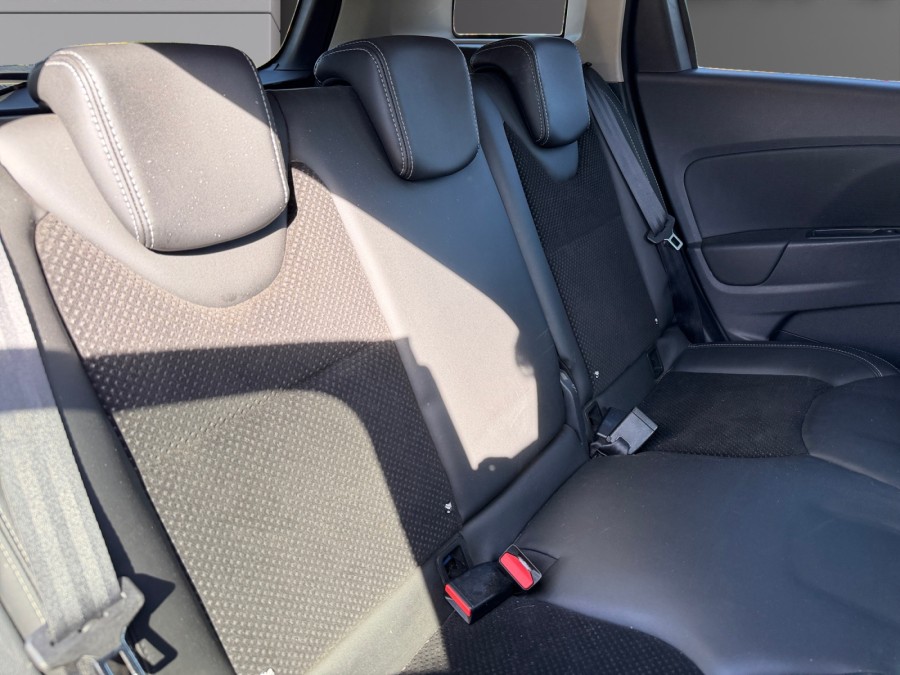 RENAULT d'occasion CLIO IV ESTATE 1.5 DCI 110 INTENS de 2017 Mérignac