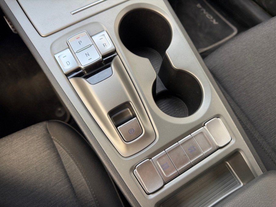 HYUNDAI d'occasion KONA 39 KWH 136 INTUITIVE de 2022 Nîmes (30)﻿