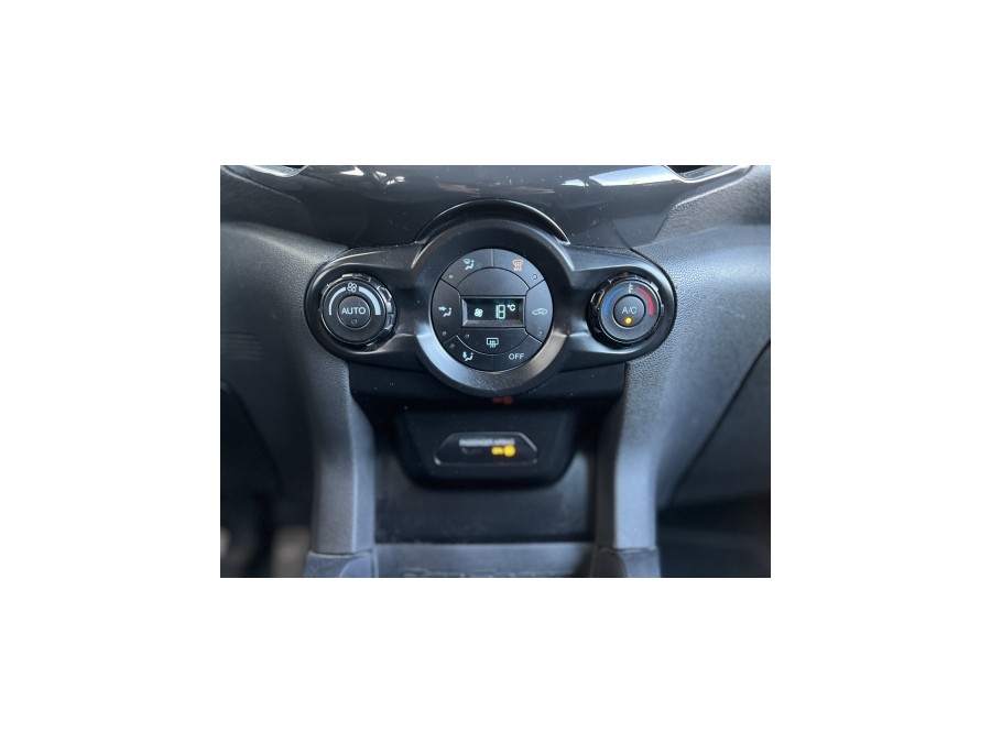 FORD d'occasion ECOSPORT 1.5 TDCI 100ch TITANIUM de 2015 La Flèche