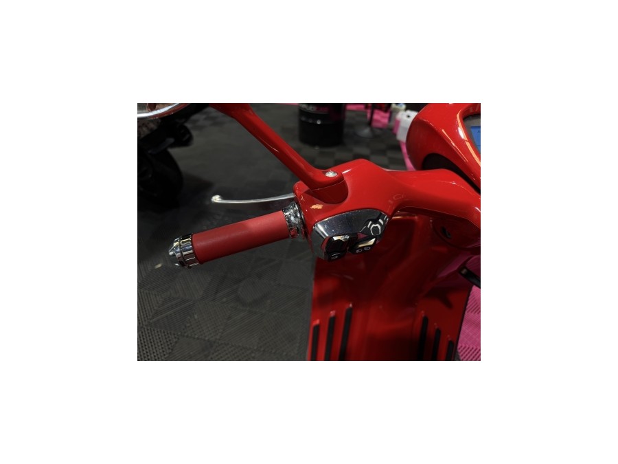 PIAGGIO d'occasion VESPA 946 MA7A100 de 2020 Nîmes (30)﻿