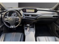 LEXUS d'occasion UX250H 2 HYBRIDE 2WD de 2019 Paris 17 (75)﻿