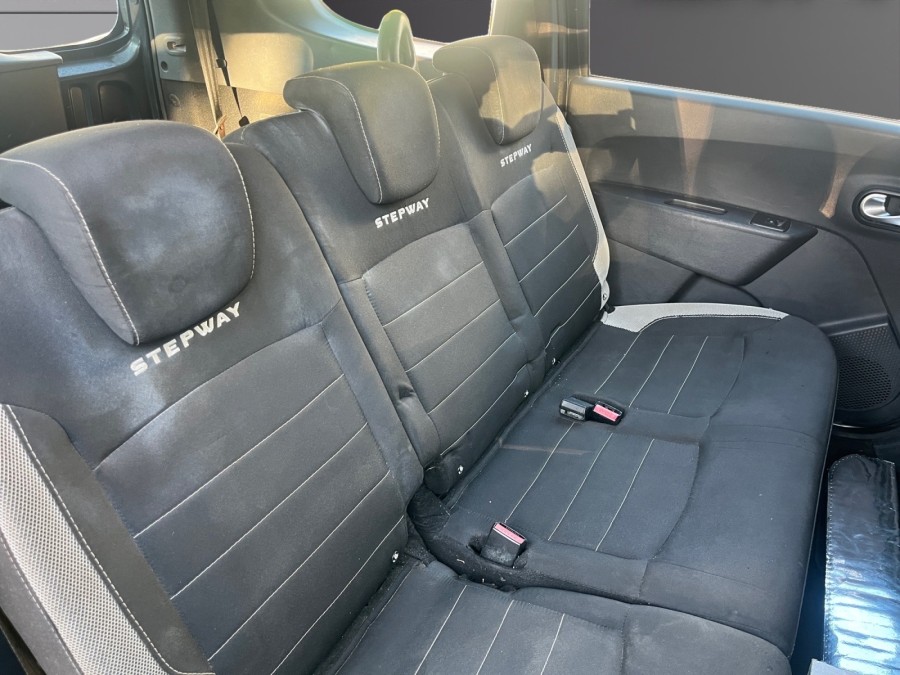 DACIA d'occasion LODGY 1.5 DCI 110 STEPWAY de 2017 Salon de Provence