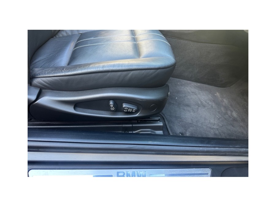 BMW d'occasion 320 2.2 CI PREFERENCE de 2006 Paris 17 (75)﻿
