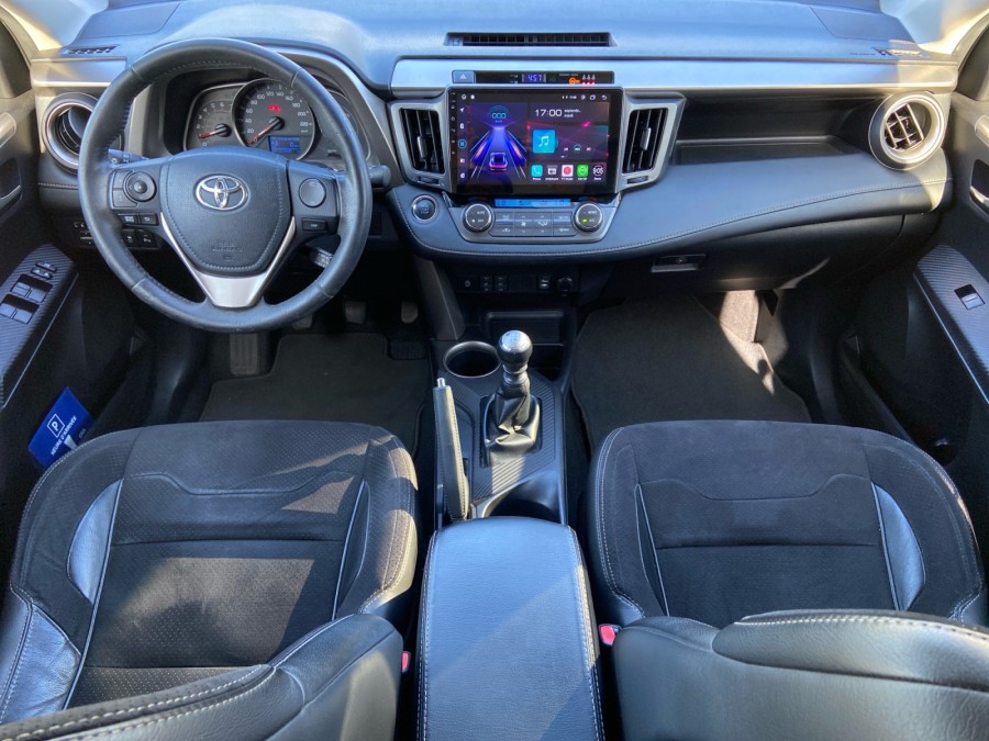 TOYOTA d'occasion RAV4 2.0 124 D4D 2WD SPORT EDITION de 2015 Brest