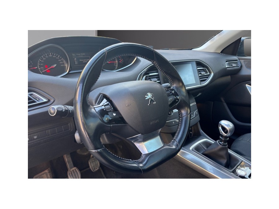 PEUGEOT d'occasion 308 II 1.2 ETHP 130ch de 2017 Paris 17 (75)﻿