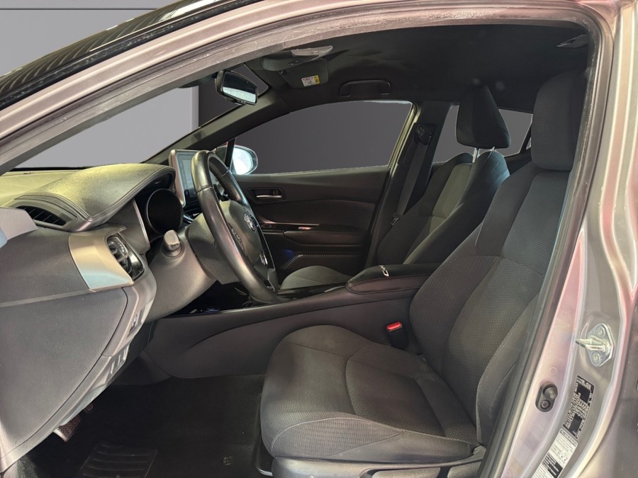 TOYOTA d'occasion CHR 1.8 HYBRIDE 122H design AUTO de 2019