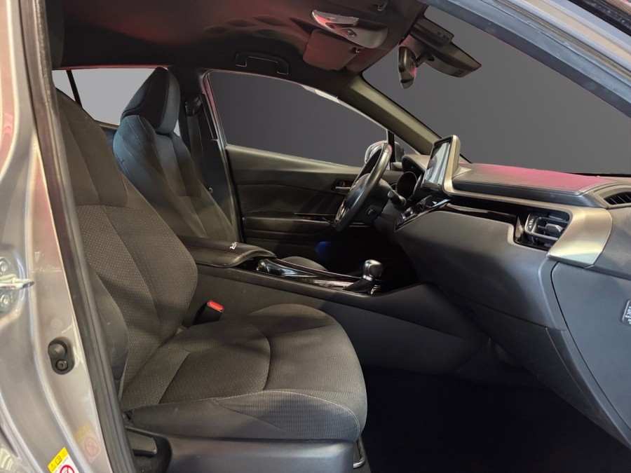 TOYOTA d'occasion CHR 1.8 HYBRIDE 122H design AUTO de 2019