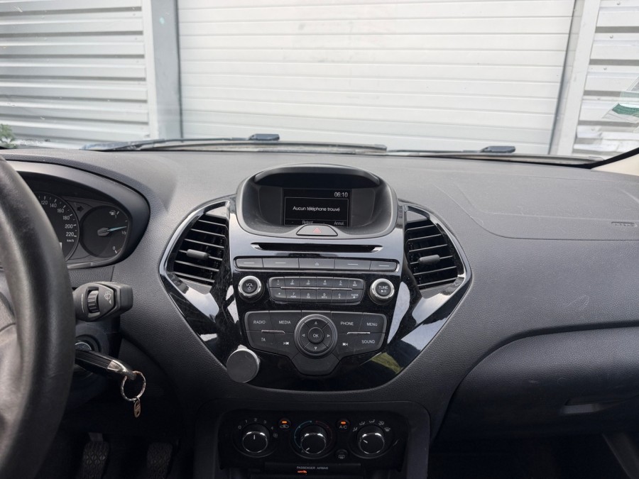 FORD d'occasion KA+ PLUS 1.2 TI VCT 85 ULTIMATE de 2016 Salon de