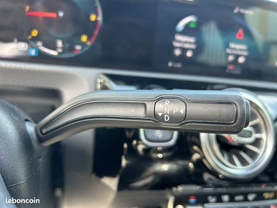MERCEDES d'occasion A 180 d 116ch Progressive Line 7G-DCT de 2019