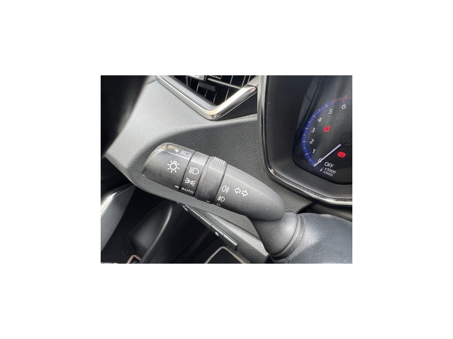TOYOTA d'occasion COROLLA TOYOTA COROLLA HYBRID DYNAMIC BUSINESS de