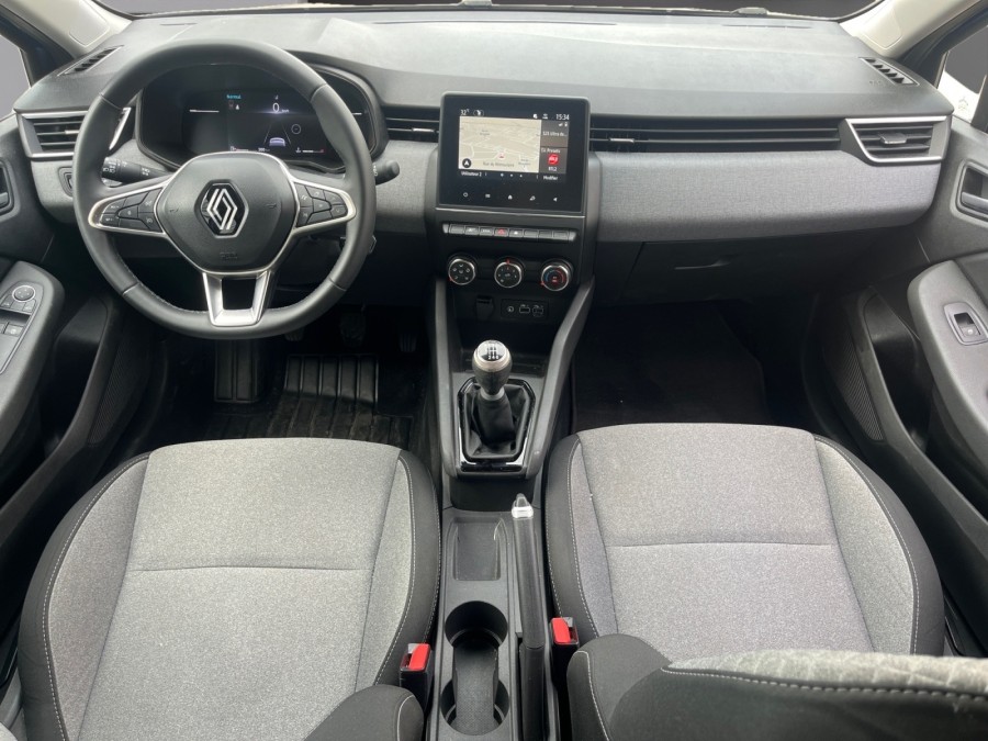 RENAULT d'occasion CLIO V 1.5 BLUE DCI 100 EVOLUTION de 2024 Salon de