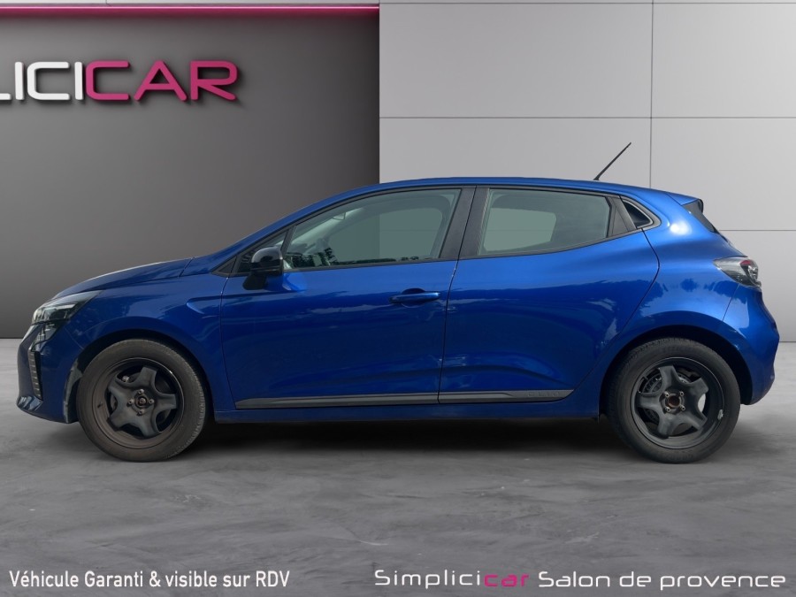 RENAULT d'occasion CLIO V 1.5 BLUE DCI 100 EVOLUTION de 2024 Salon de