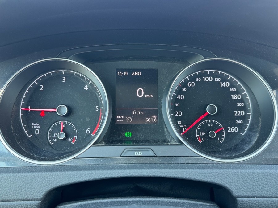 VOLKSWAGEN d'occasion GOLF 1.6 TDI 115 TRENDLINE BUSINESS de 2017