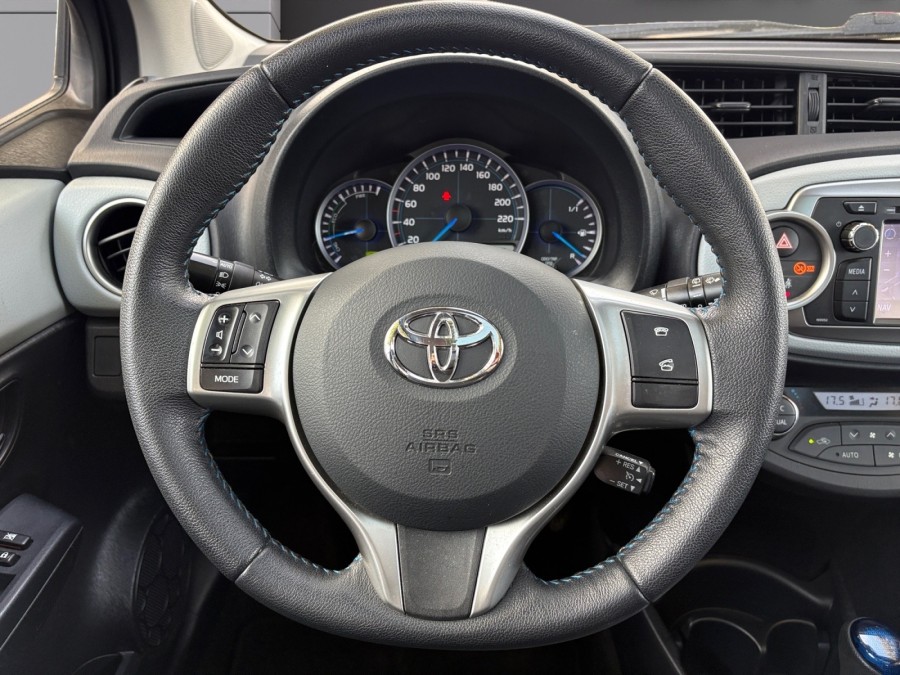 TOYOTA d'occasion YARIS 1.5 Hybrid de 2013 Champigny sur Marne (94)﻿