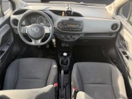 TOYOTA d'occasion YARIS III 1 69 VVTI TENDANCE de 2014 Royan (17)﻿