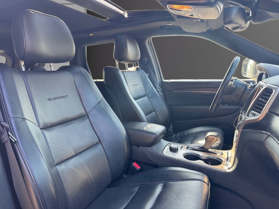 JEEP d'occasion GRANDCHEROKEE 3 CRD V6 250 FAP SUMMIT SIGNATURE de